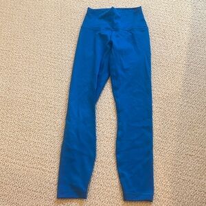 Blue Lululemon contour wunder train leggings
